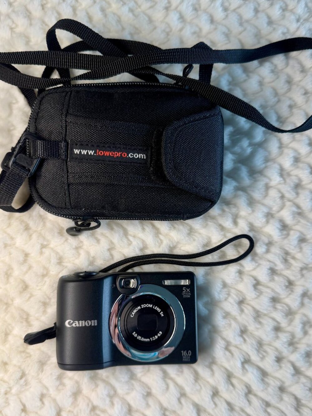 Canon PowerShot A1400 Digital Camera Black –16 GB SD Card - Carrying Case-Tested